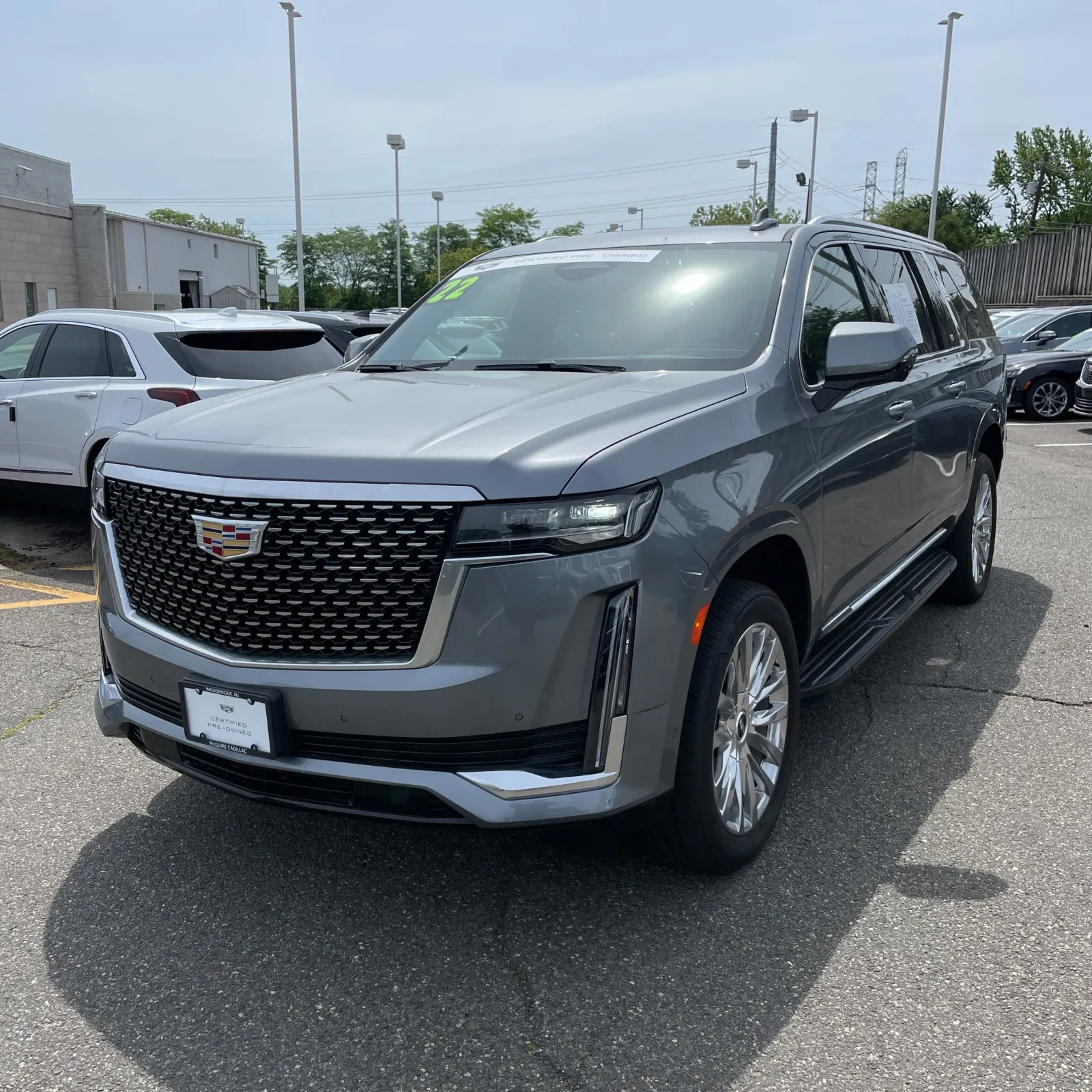 2022 Cadillac Escalade ESV Premium Luxury
