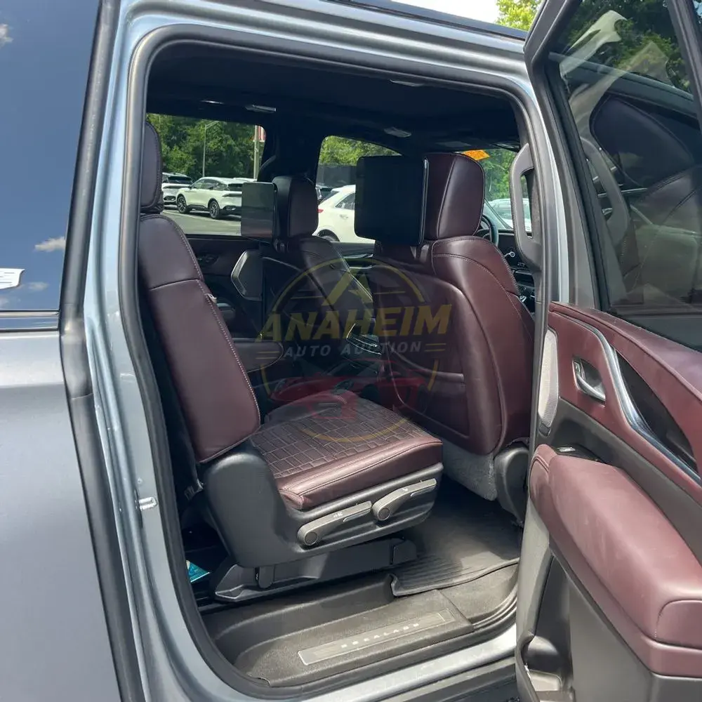 2023 Cadillac Escalade ESV Premium Luxury Platinum