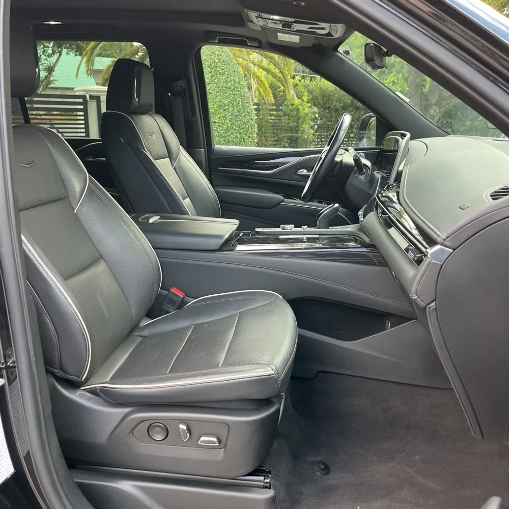 2023 Cadillac Escalade ESV Sport