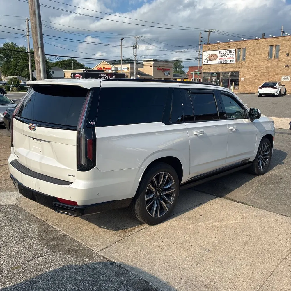 2022 Cadillac Escalade ESV Sport