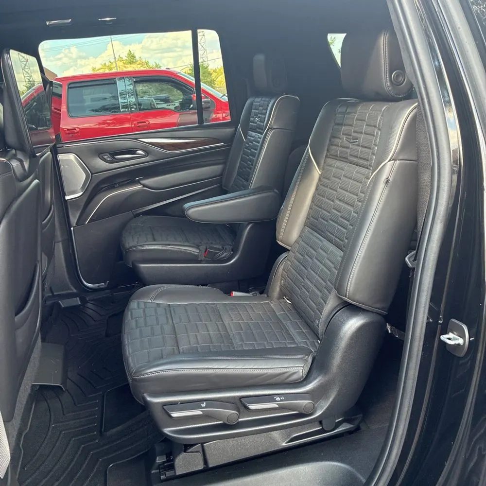 2022 Cadillac Escalade ESV Sport Platinum