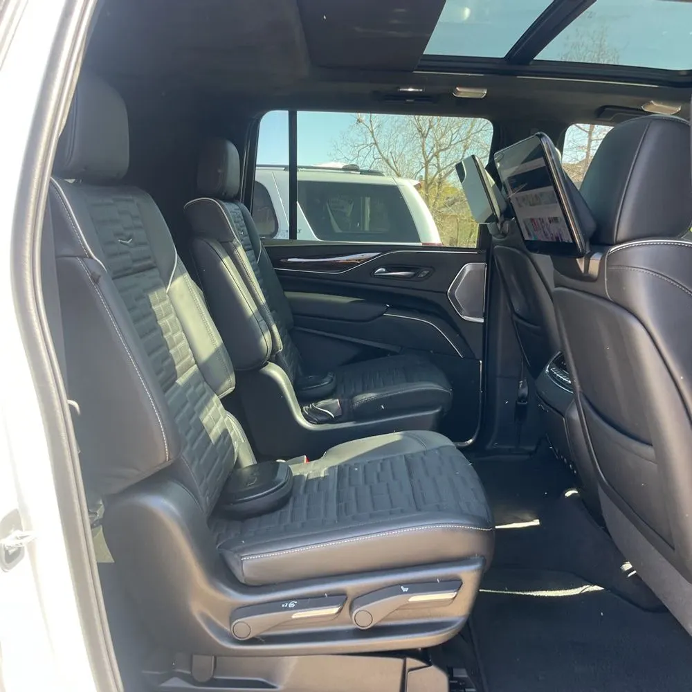 2023 Cadillac Escalade ESV Sport Platinum