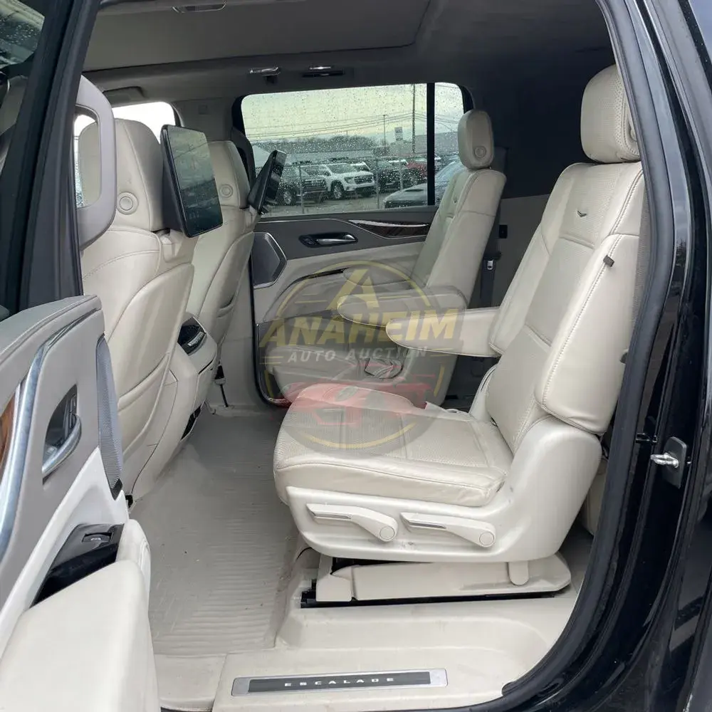 2022 Cadillac Escalade ESV Sport Platinum