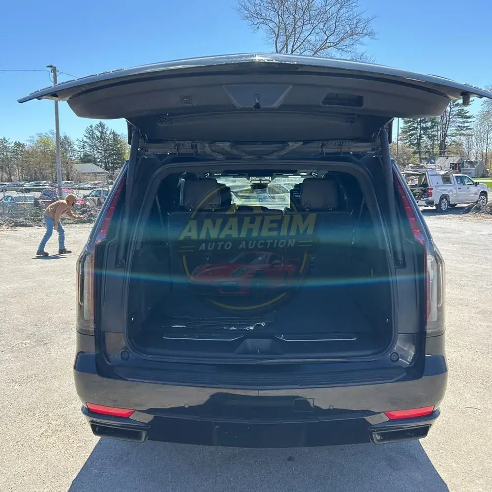 2023 Cadillac Escalade ESV Sport Platinum