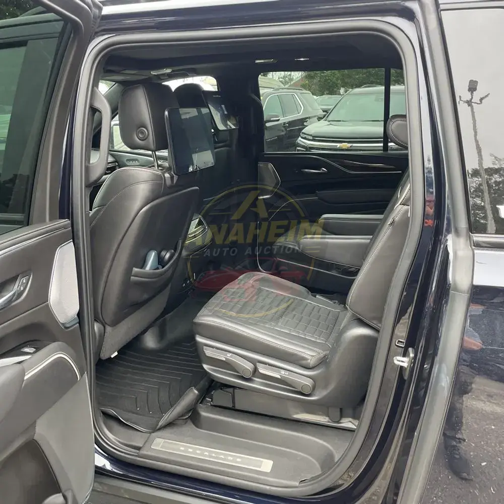 2022 Cadillac Escalade ESV Sport Platinum