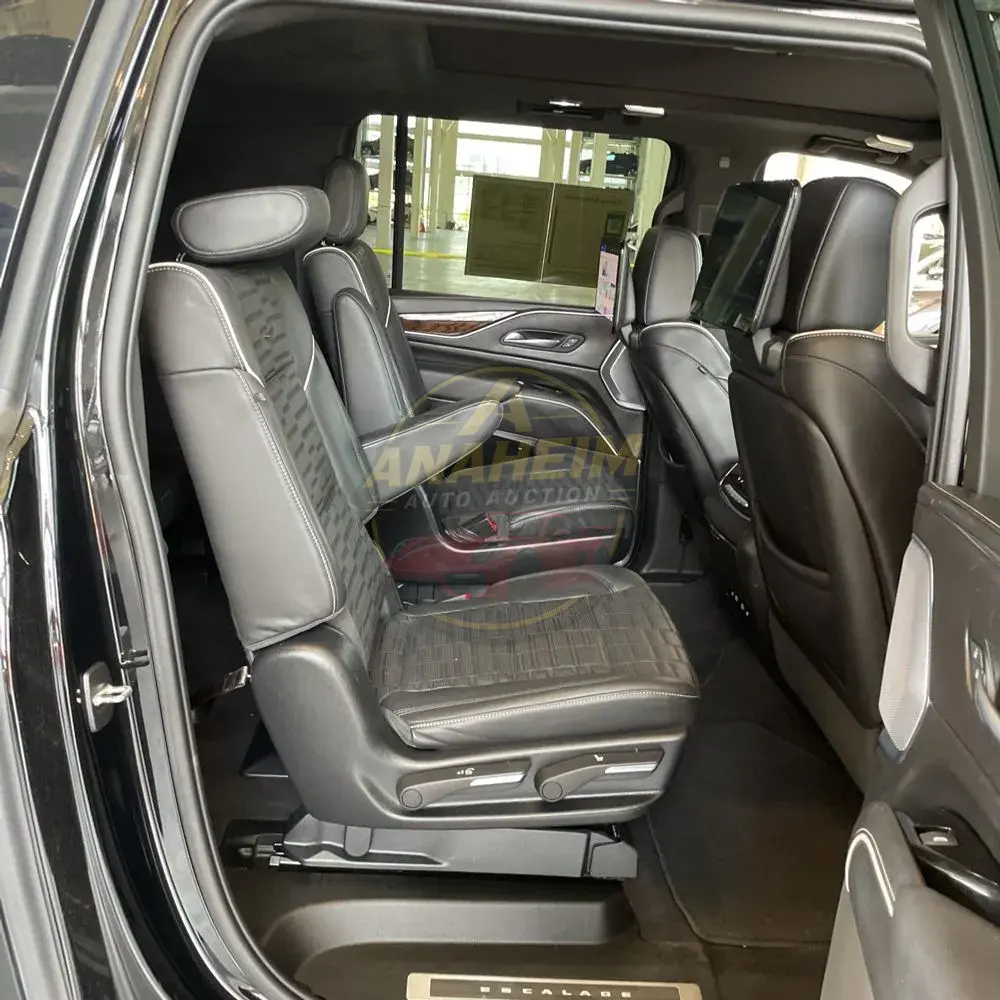 2023 Cadillac Escalade ESV Sport Platinum