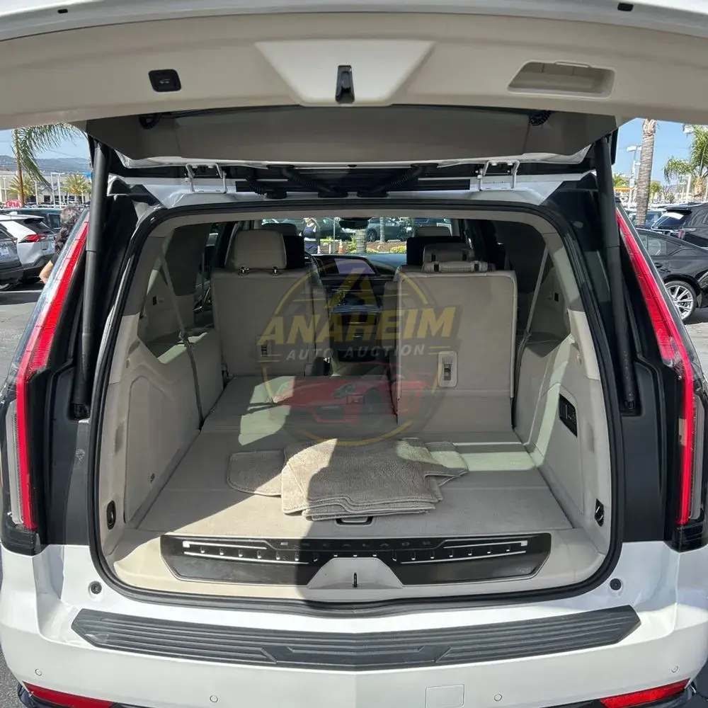 2023 Cadillac Escalade ESV Sport Platinum