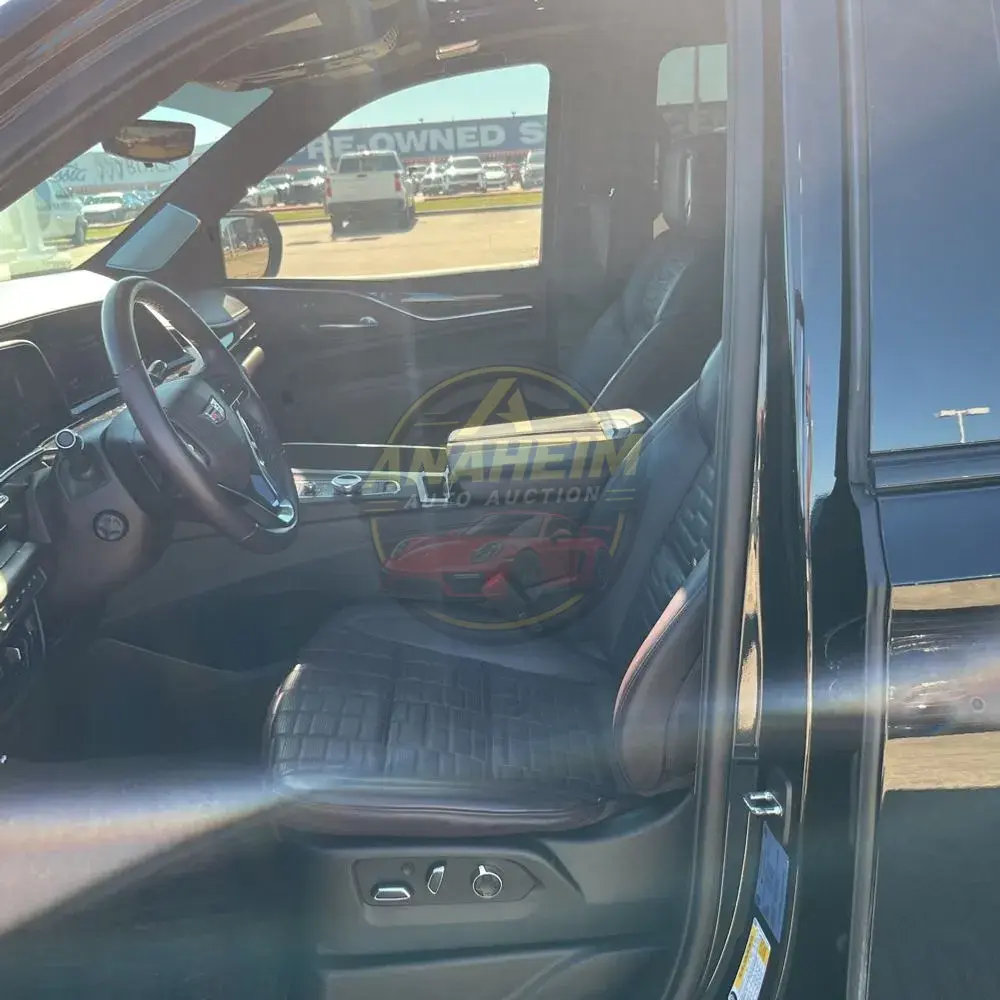 2023 Cadillac Escalade ESV Sport Platinum