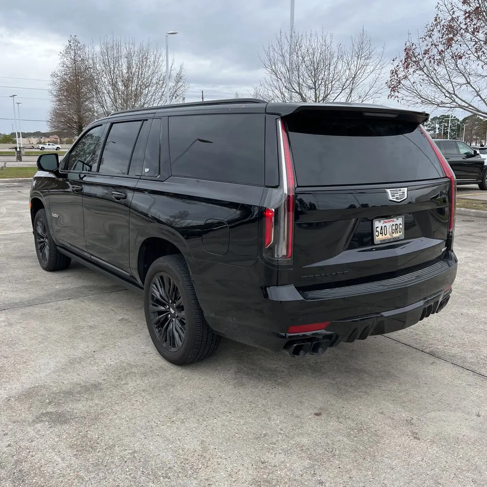 2023 Cadillac Escalade-V ESV Base