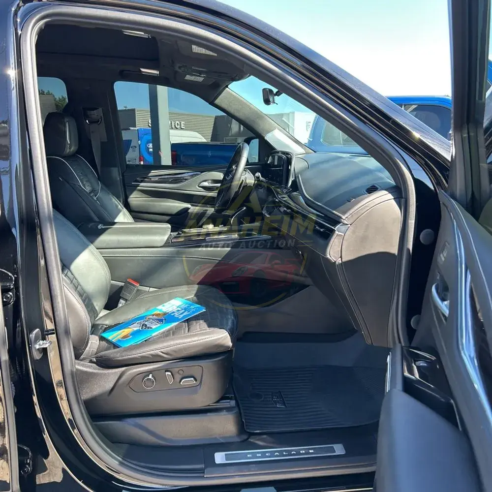 2023 Cadillac Escalade-V ESV Base