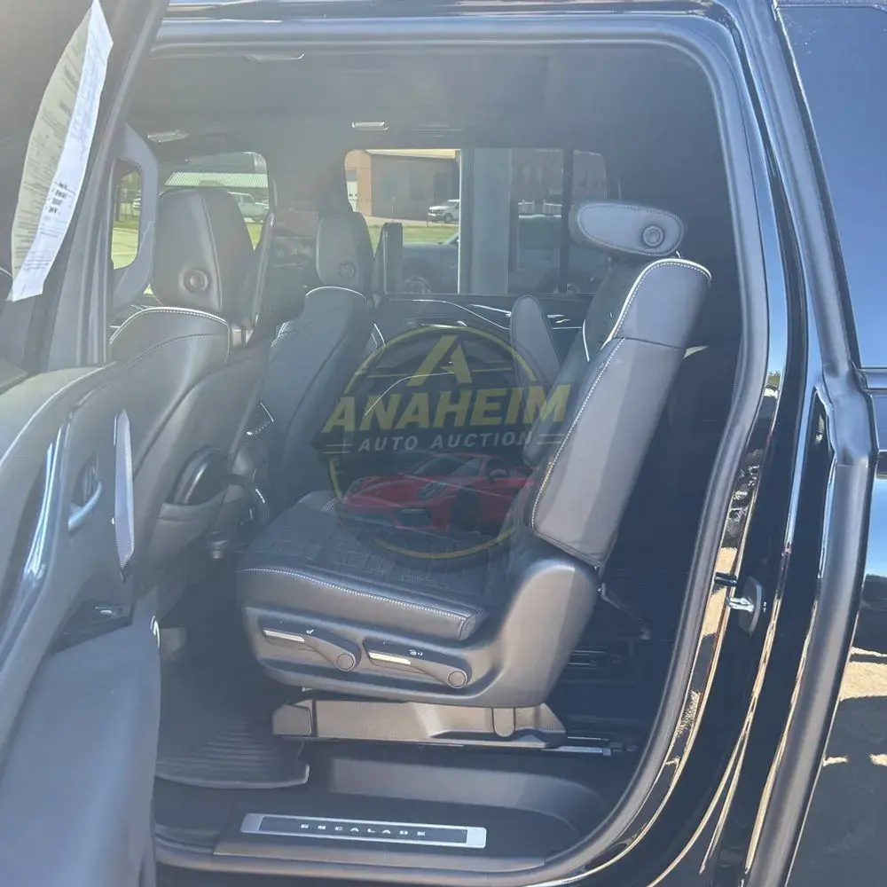 2023 Cadillac Escalade-V ESV Base