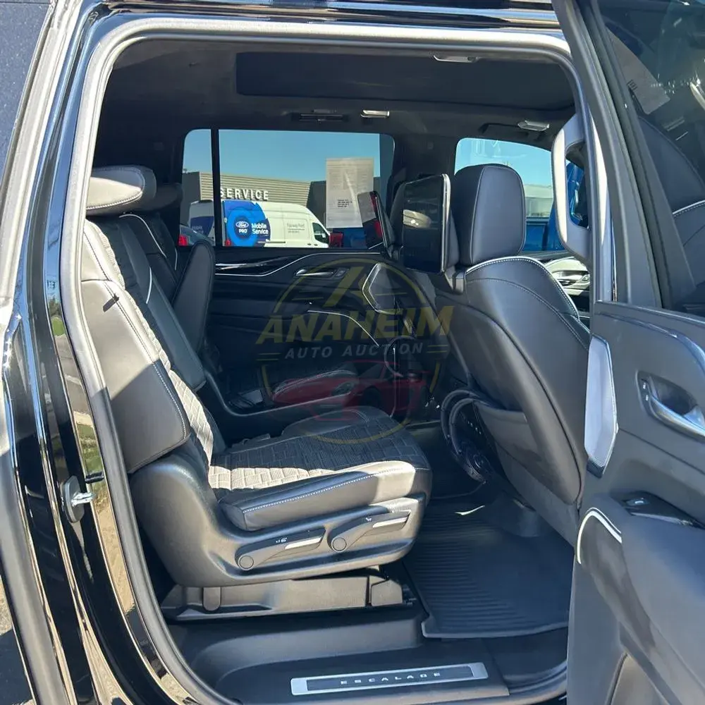2023 Cadillac Escalade-V ESV Base