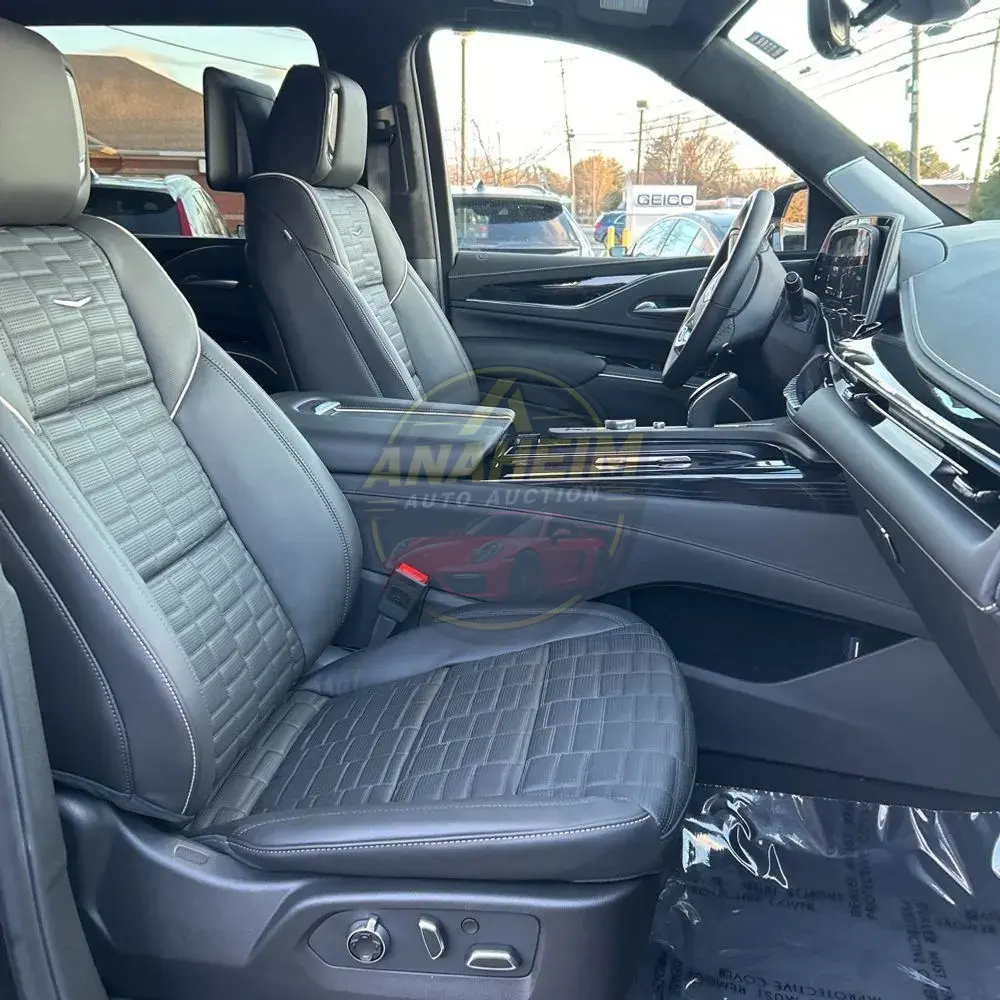 2024 Cadillac Escalade-V ESV Base