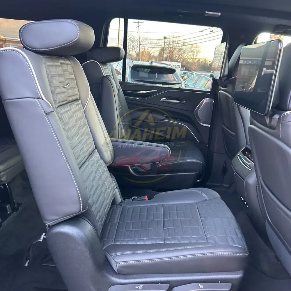 2024 Cadillac Escalade-V ESV Base