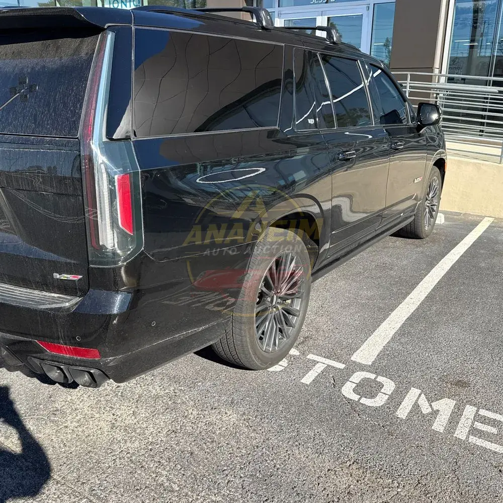 2024 Cadillac Escalade-V ESV Base