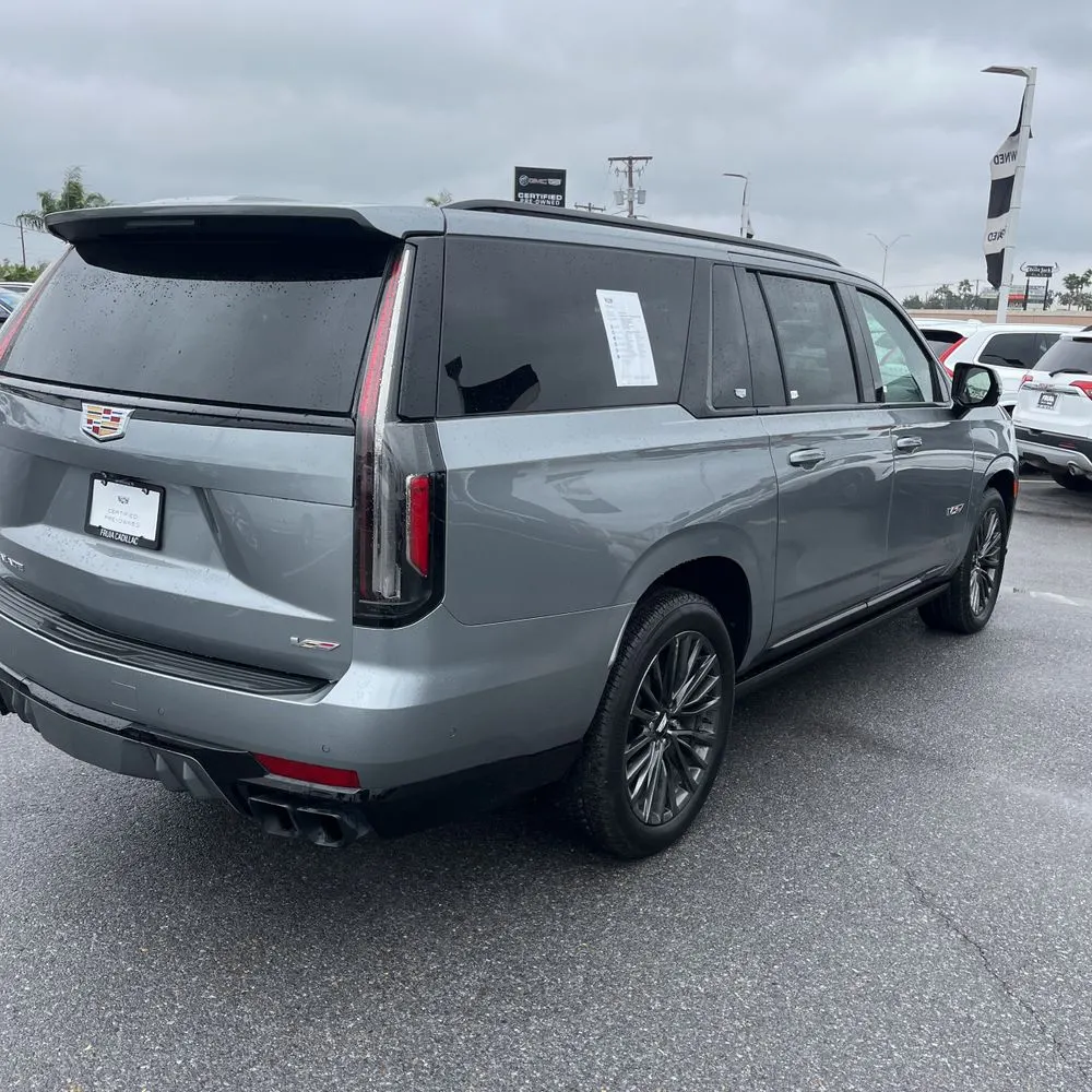 2023 Cadillac Escalade-V ESV Base