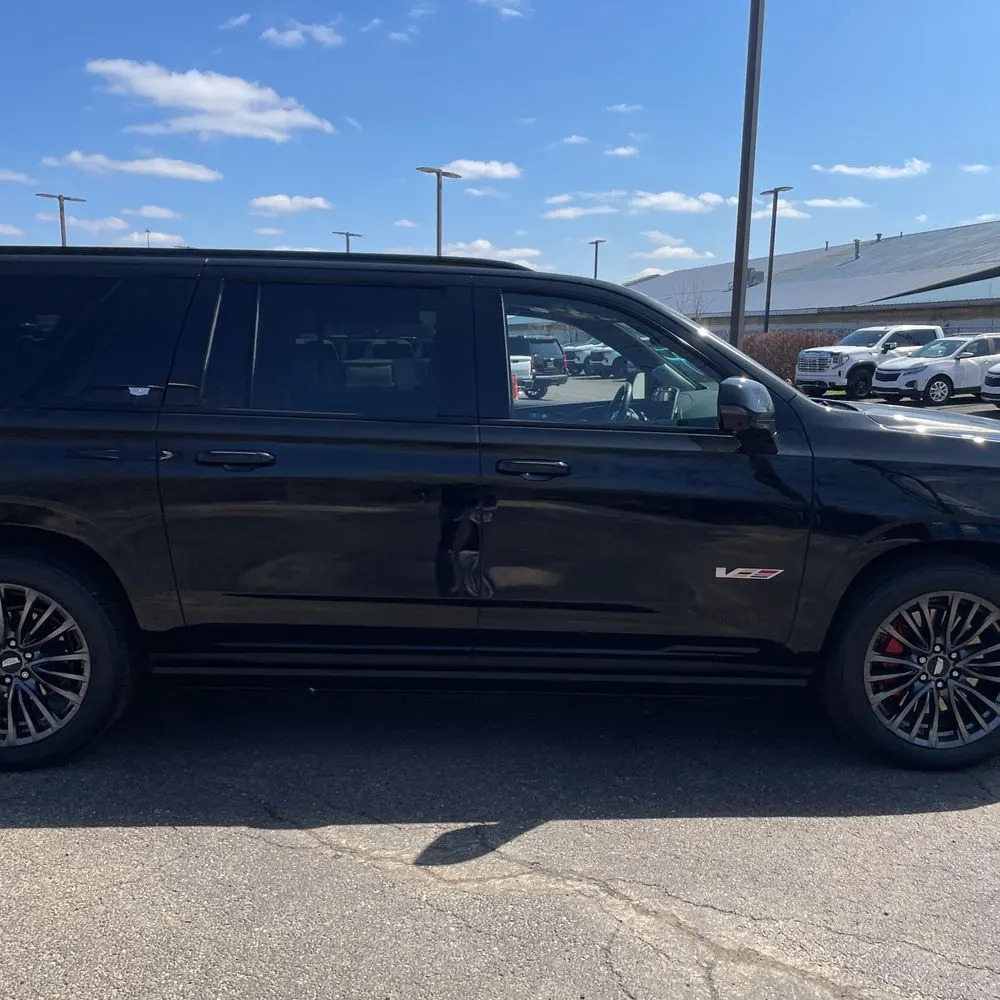 2023 Cadillac Escalade-V ESV Base