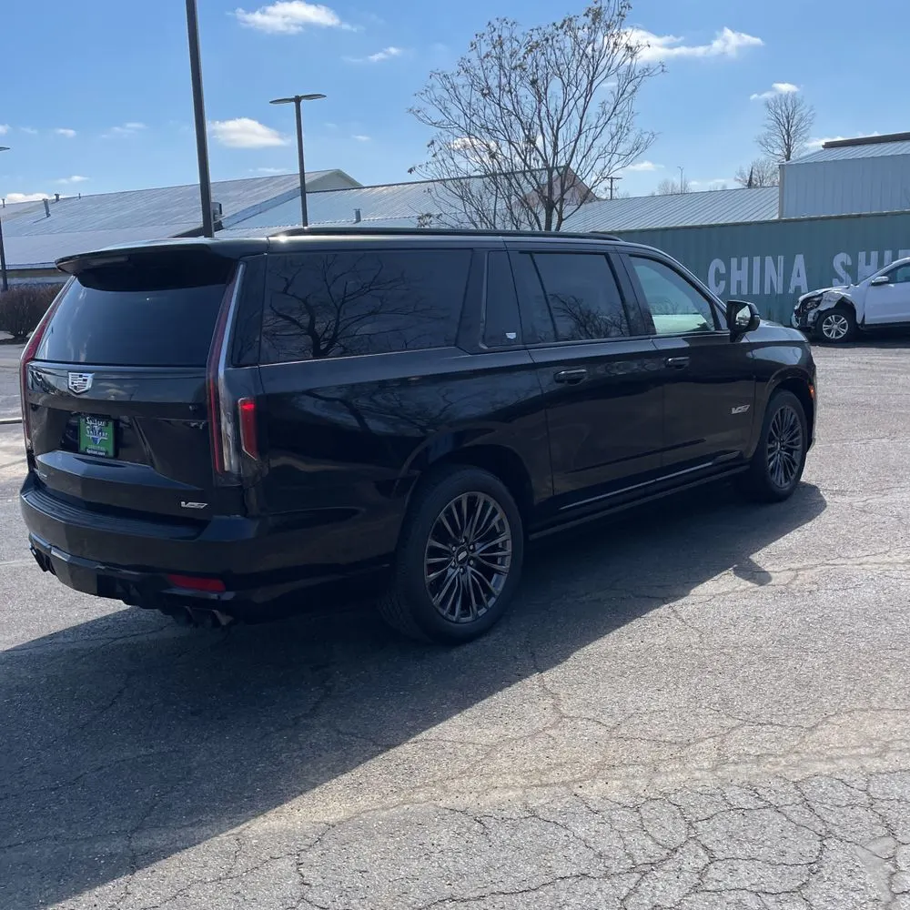 2023 Cadillac Escalade-V ESV Base