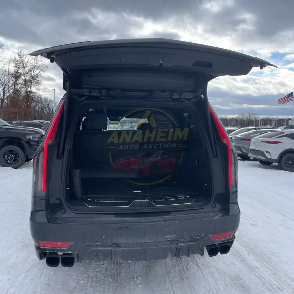 2023 Cadillac Escalade-V ESV Base