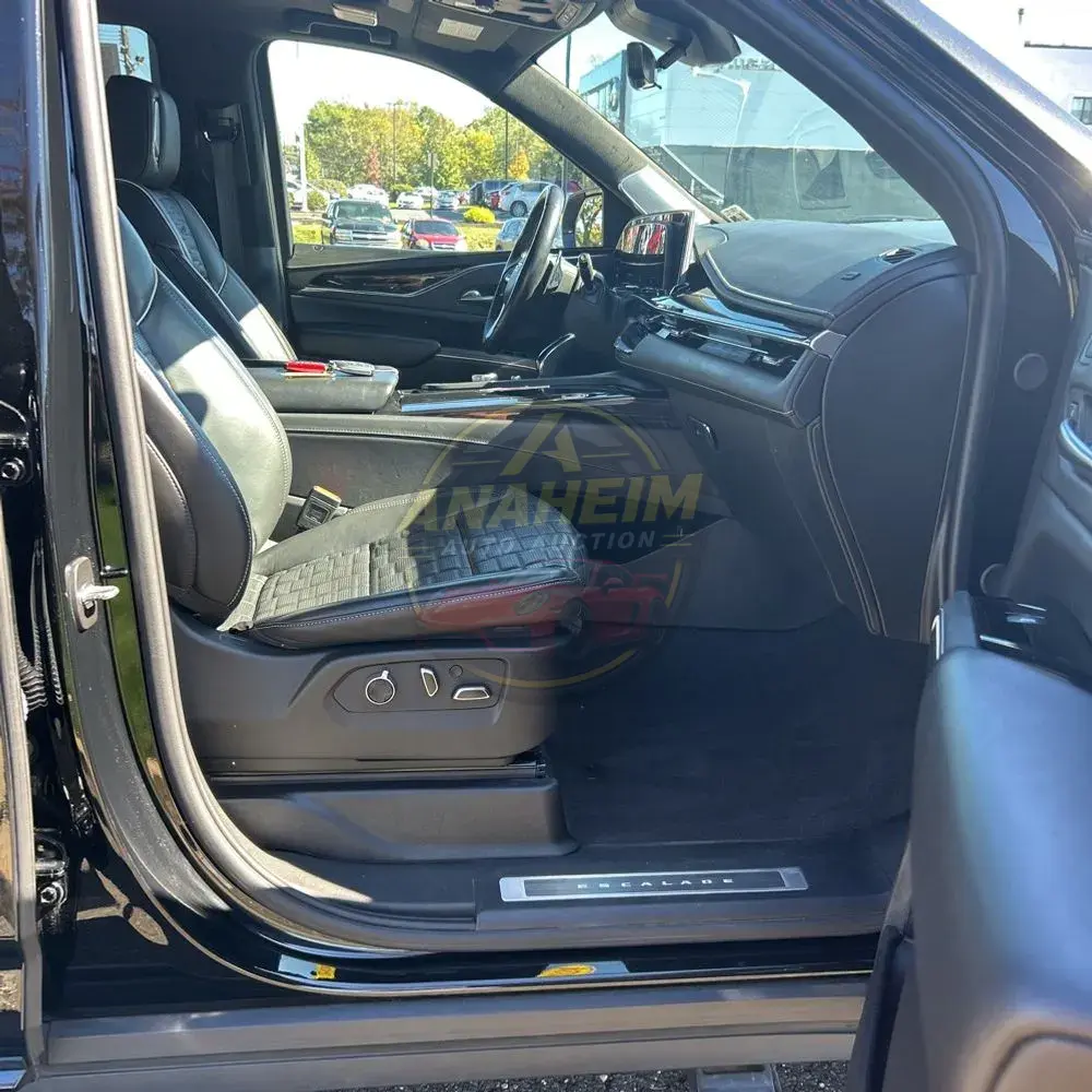 2024 Cadillac Escalade-V ESV Base