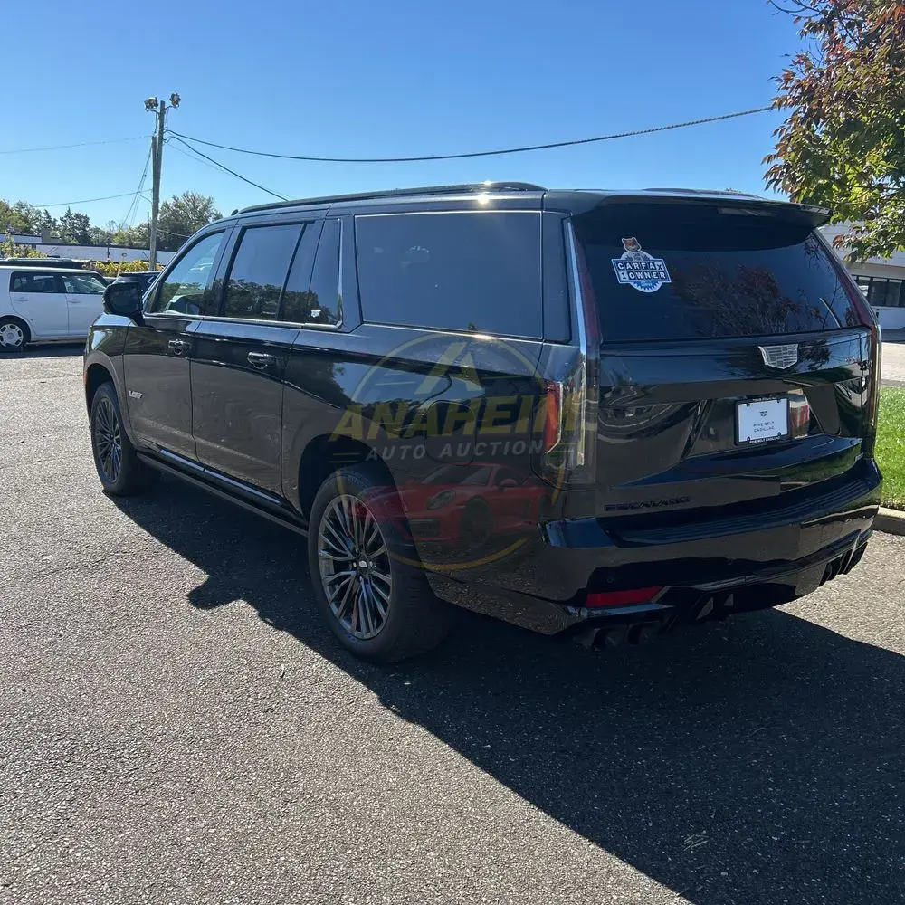 2024 Cadillac Escalade-V ESV Base