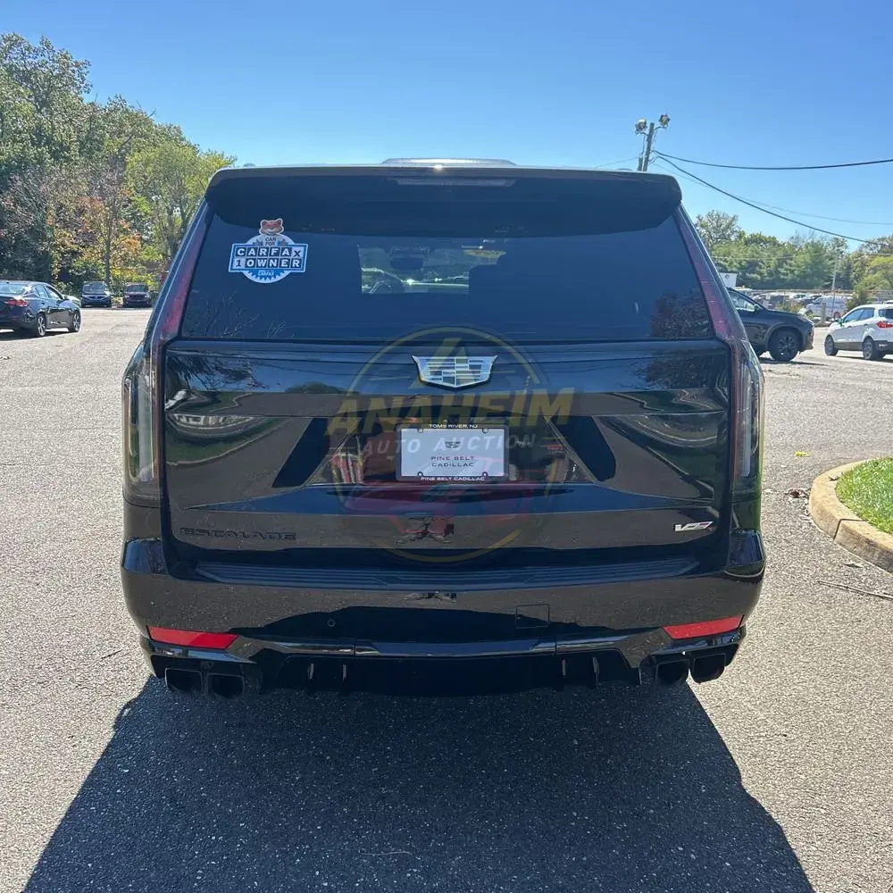2024 Cadillac Escalade-V ESV Base