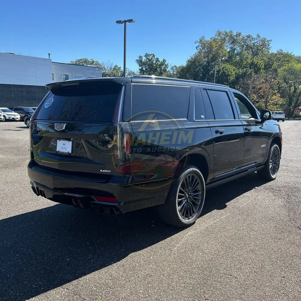2024 Cadillac Escalade-V ESV Base
