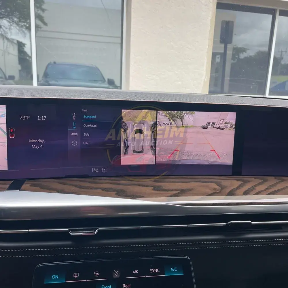 2025 Cadillac Escalade Sport Platinum