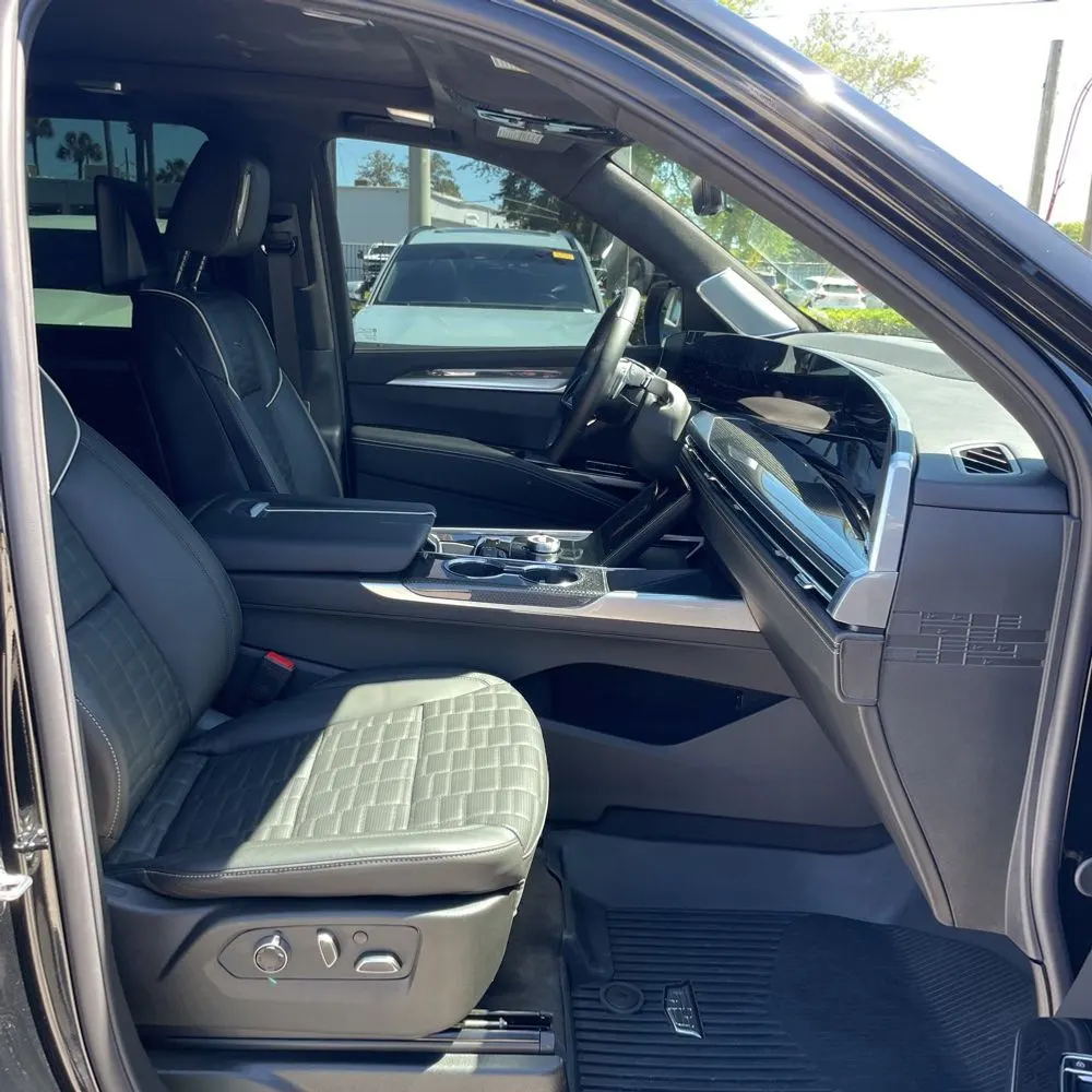 2026 Cadillac Escalade-V Base