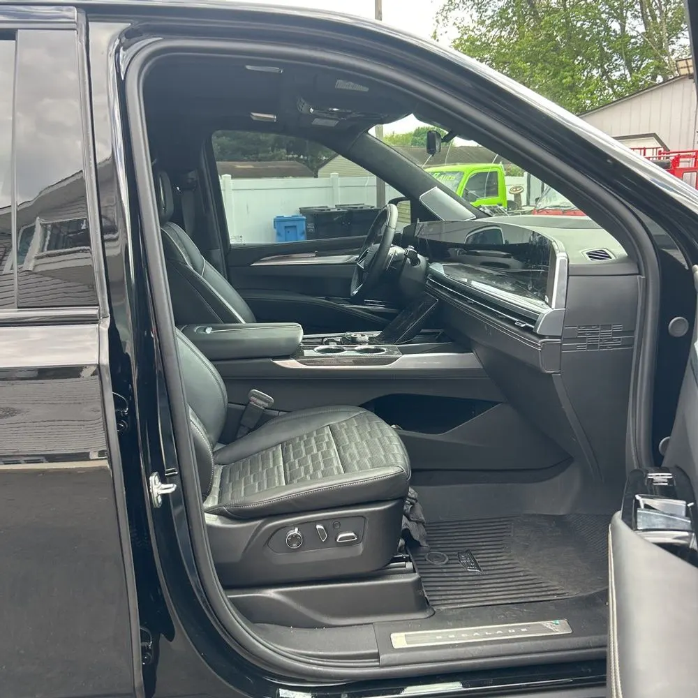 2026 Cadillac Escalade-V ESV Base