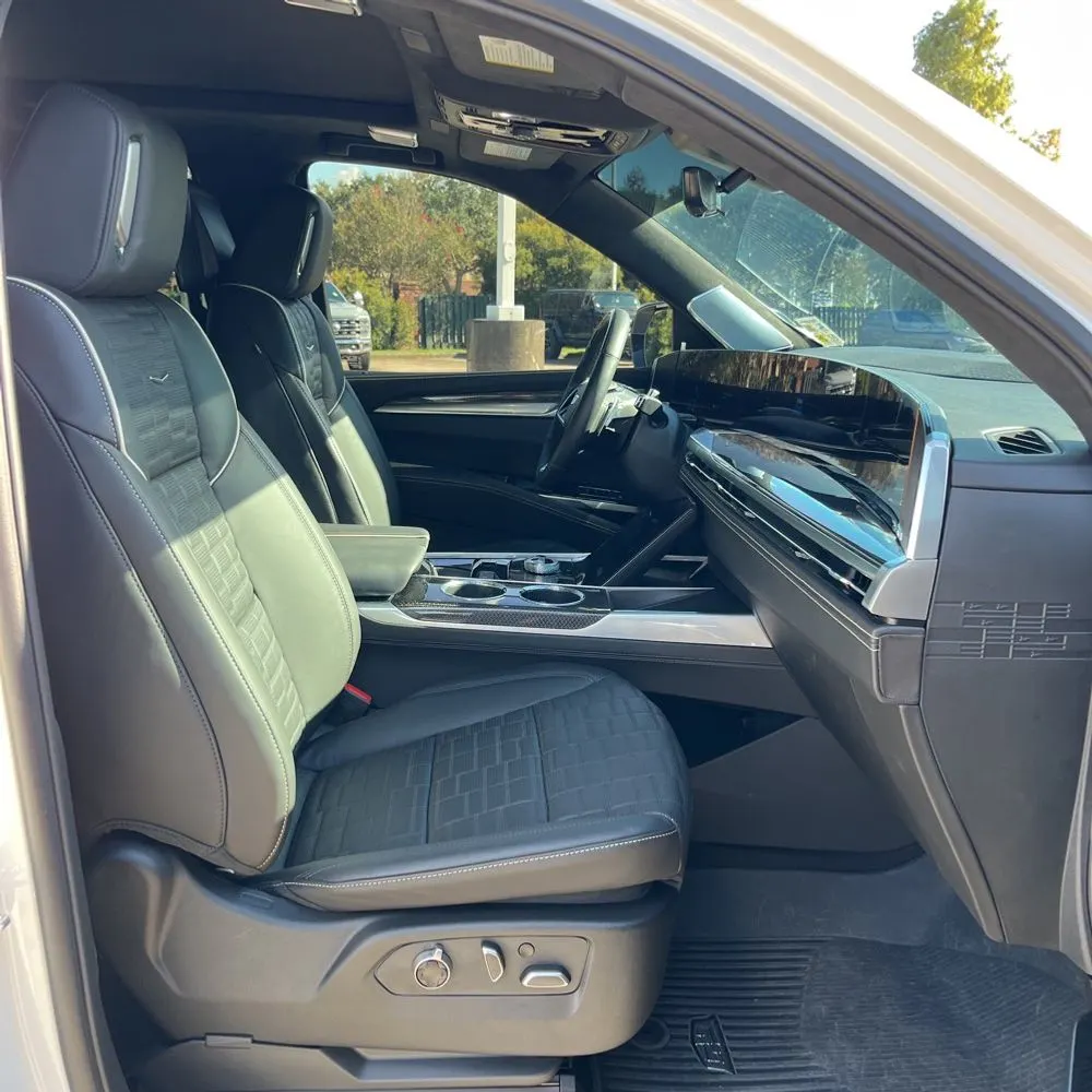 2025 Cadillac Escalade-V ESV