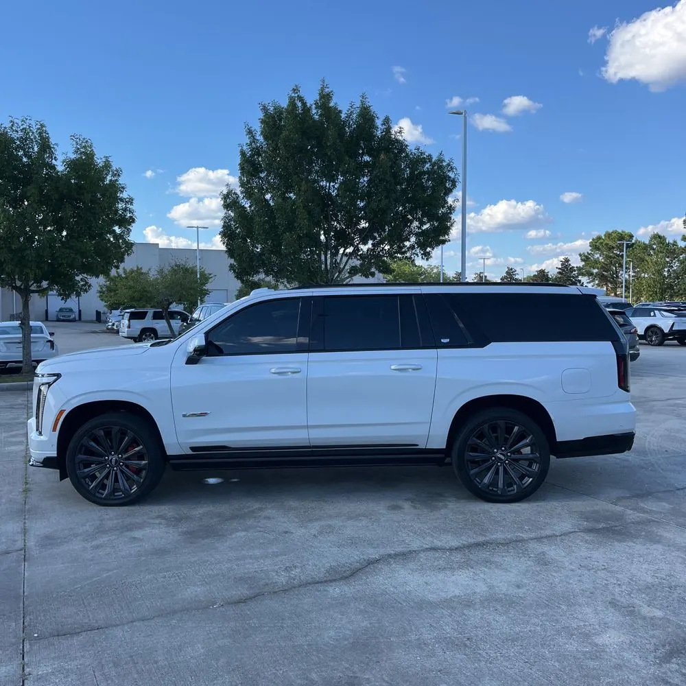 2025 Cadillac Escalade-V ESV