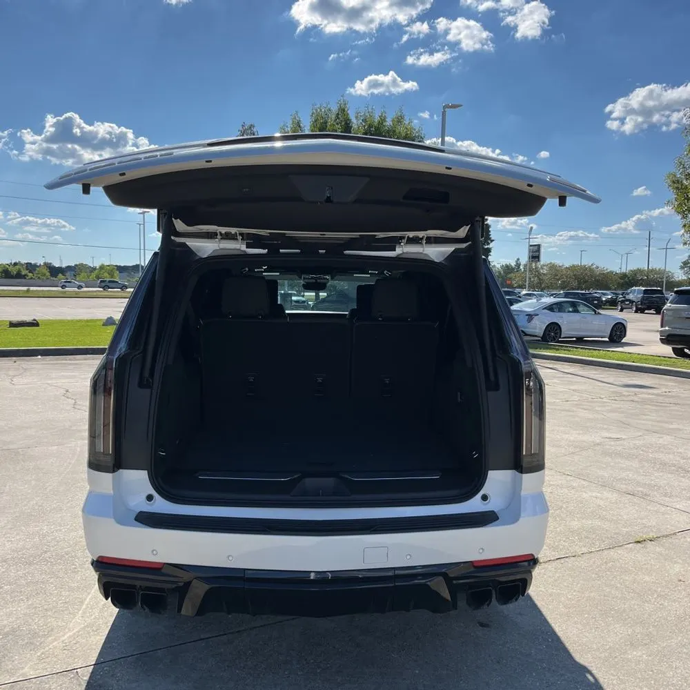 2025 Cadillac Escalade-V ESV
