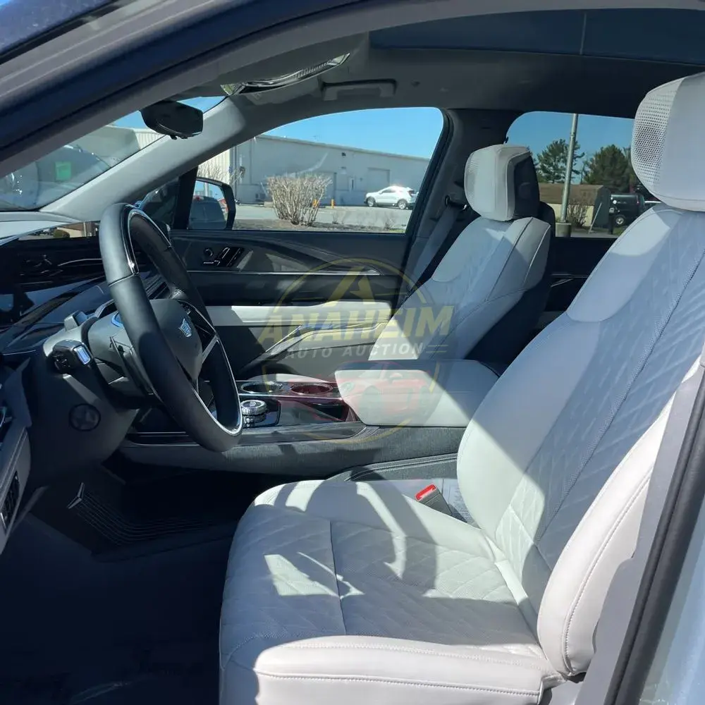 2025 Cadillac Escalade IQ Luxury 1