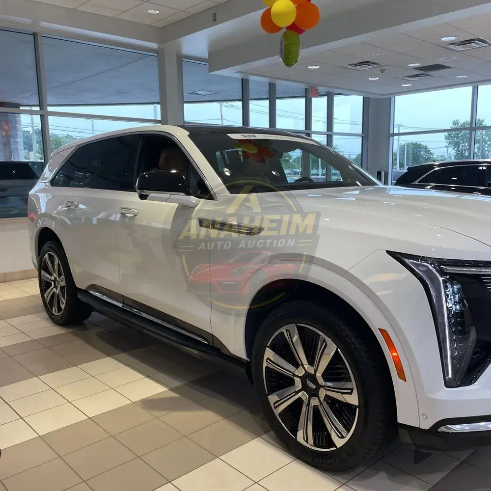 2025 Cadillac Escalade IQ Luxury 2