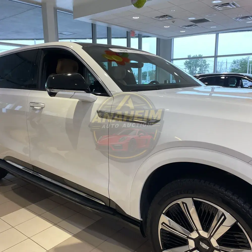 2025 Cadillac Escalade IQ Luxury 2