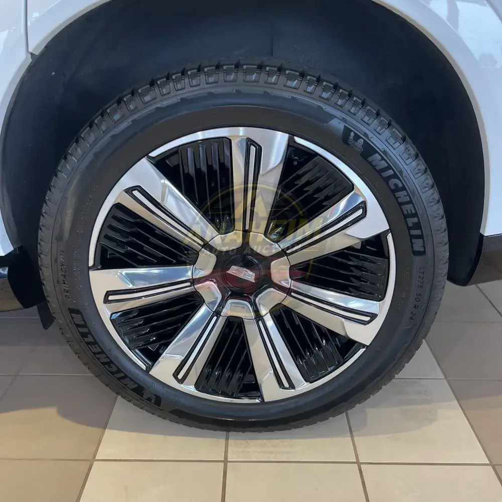 2025 Cadillac Escalade IQ Luxury 2