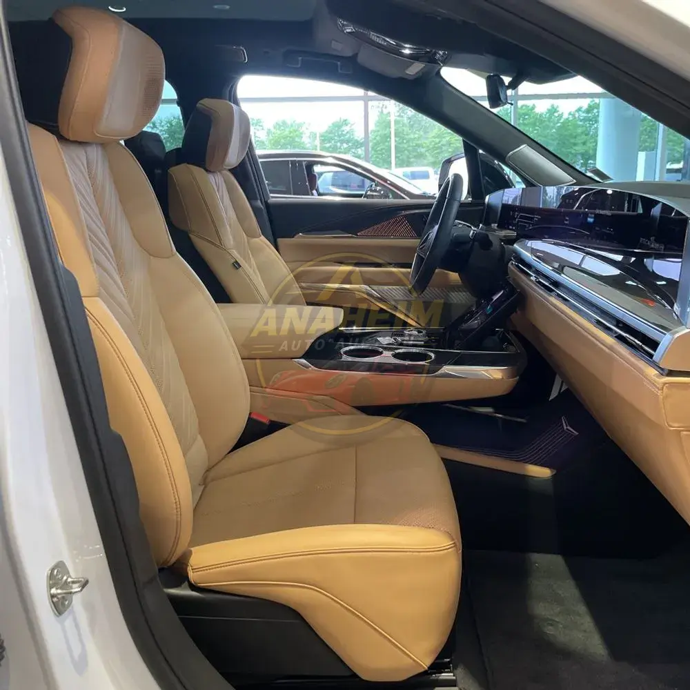 2025 Cadillac Escalade IQ Luxury 2