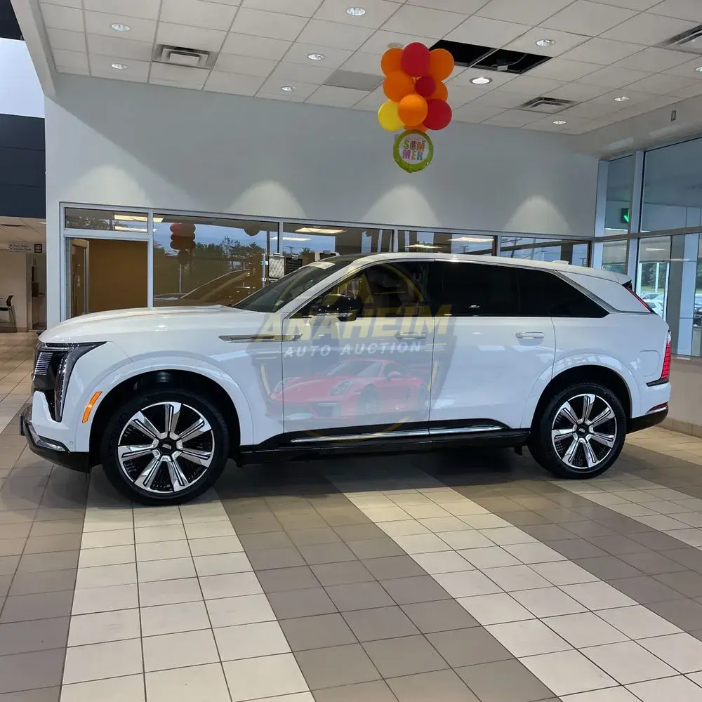 2025 Cadillac Escalade IQ Luxury 2