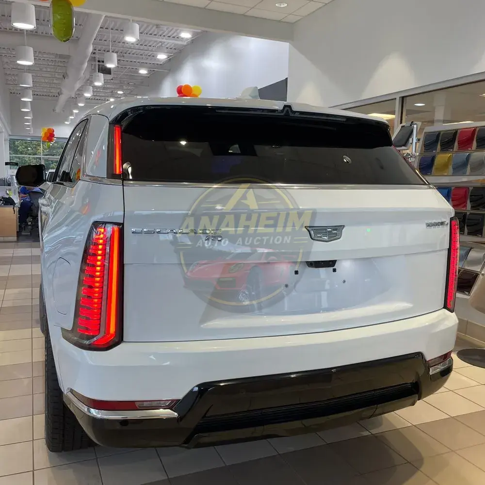 2025 Cadillac Escalade IQ Luxury 2