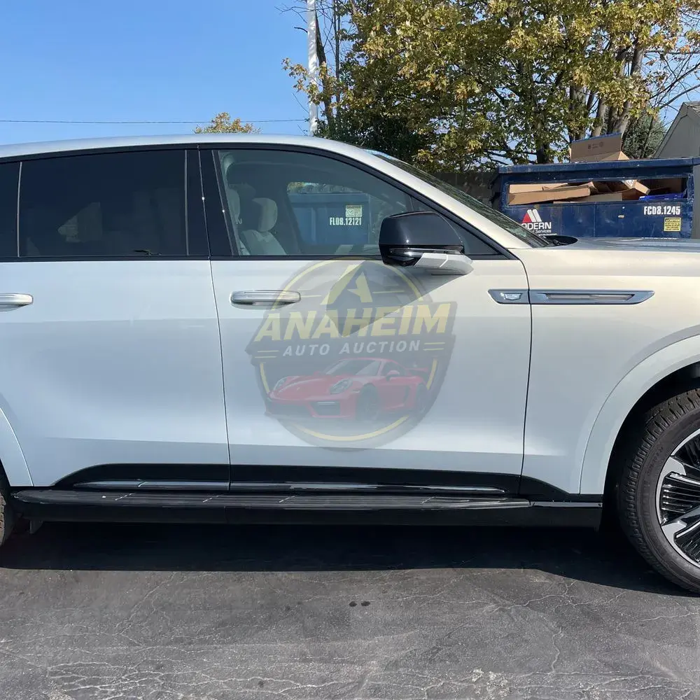 2025 Cadillac Escalade IQ Sport 1