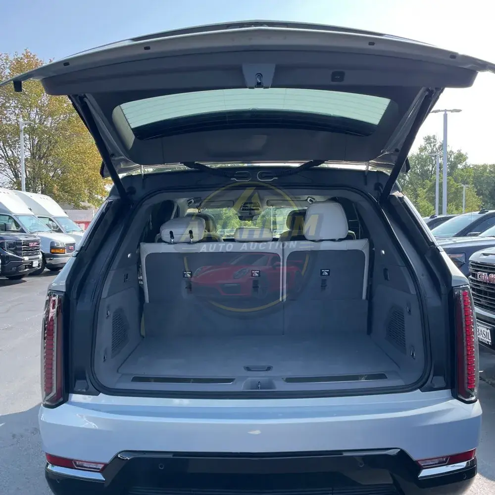 2025 Cadillac Escalade IQ Sport 1