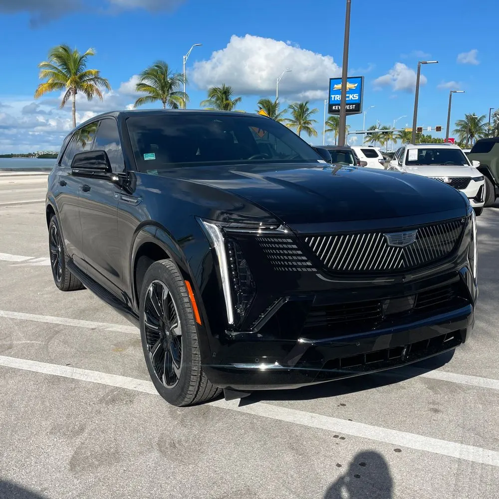 2025 Cadillac Escalade IQ Sport 1