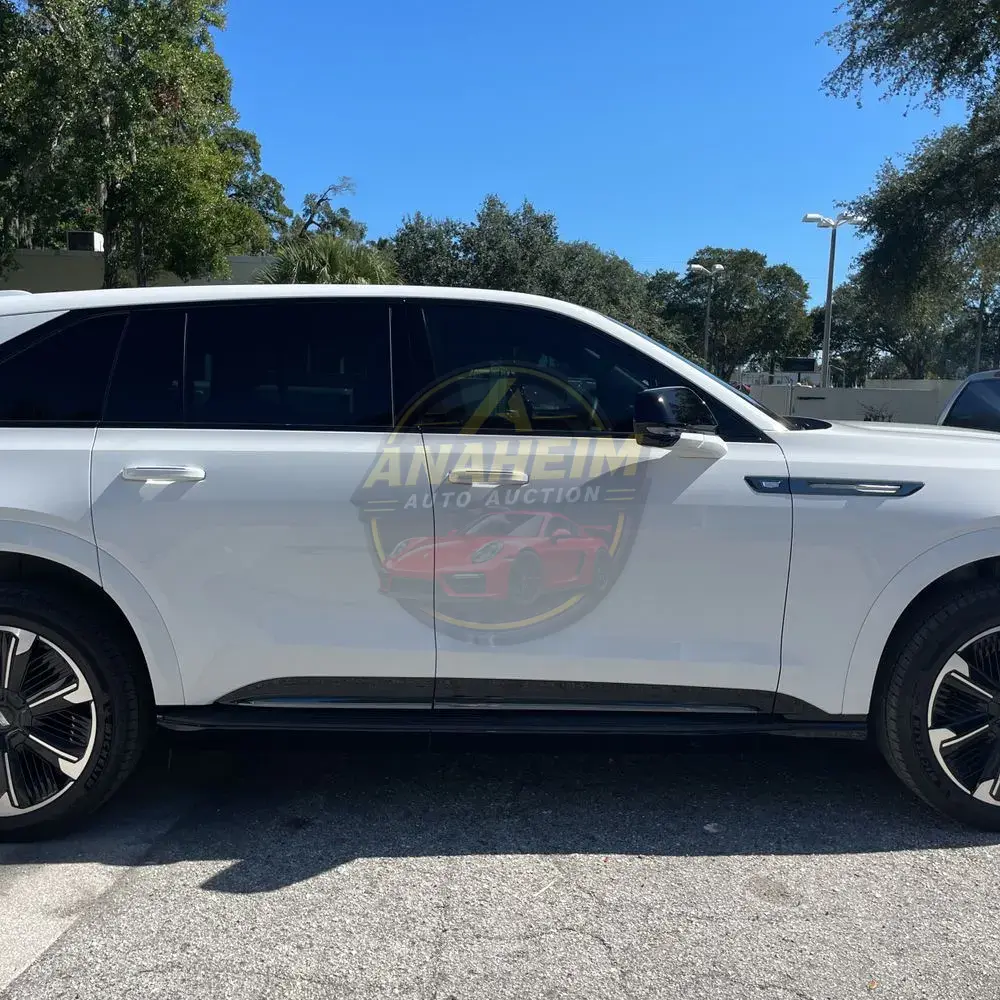 2025 Cadillac Escalade IQ Sport 1