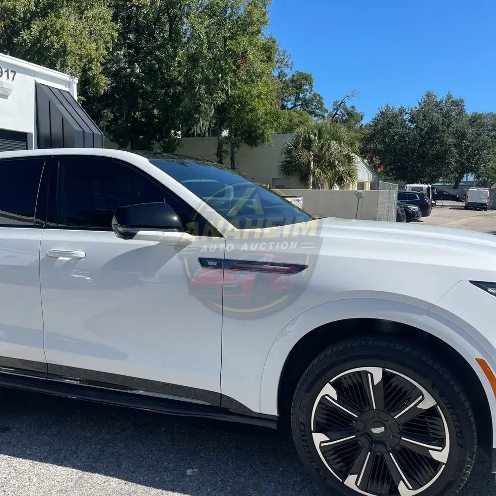 2025 Cadillac Escalade IQ Sport 1