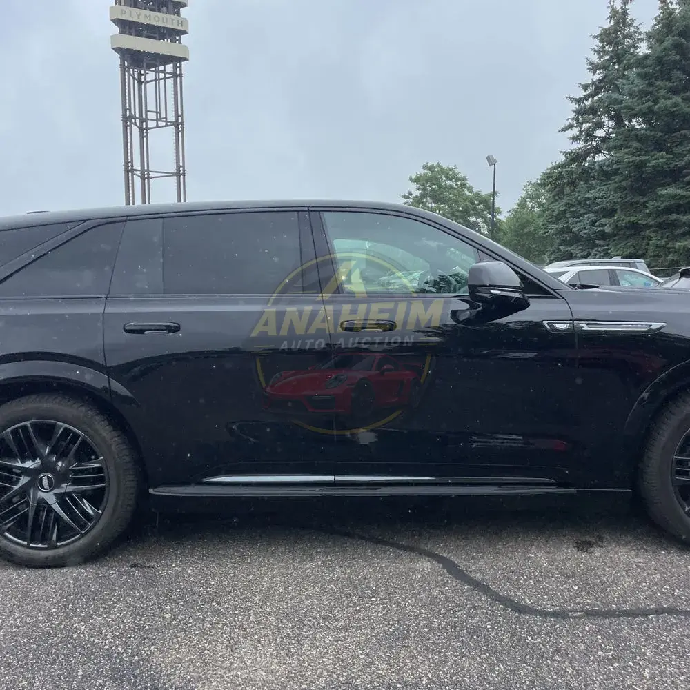 2025 Cadillac Escalade IQ Sport 2