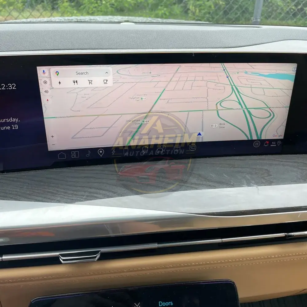 2025 Cadillac Escalade IQ Sport 2