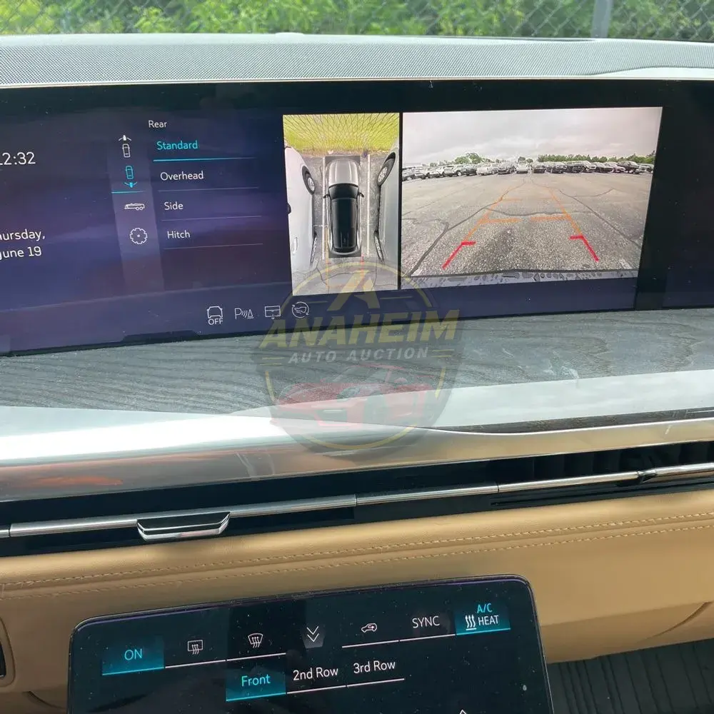 2025 Cadillac Escalade IQ Sport 2