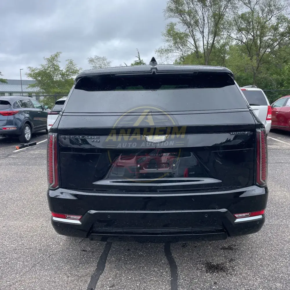 2025 Cadillac Escalade IQ Sport 2