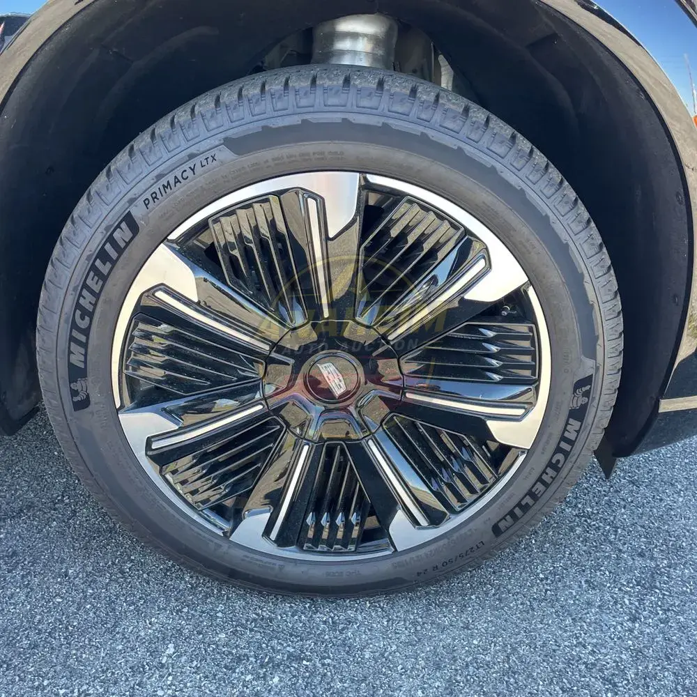 2025 Cadillac Escalade IQ Sport 2